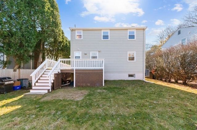 72 Grassland St, Lexington, MA 02420