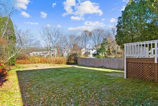 72 Grassland St, Lexington, MA 02420