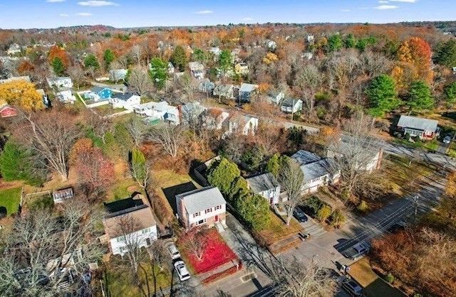 72 Grassland St, Lexington, MA 02420