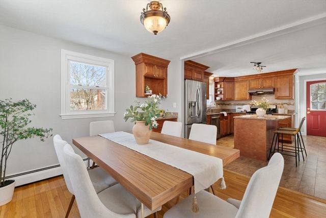 72 Grassland St, Lexington, MA 02420