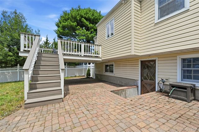 94 Ellensue Drive, Deer Park, NY 11729