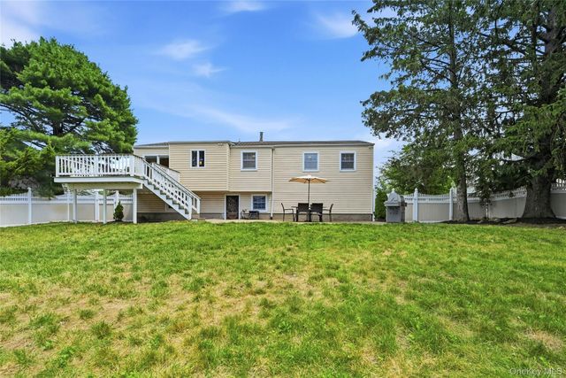 94 Ellensue Drive, Deer Park, NY 11729