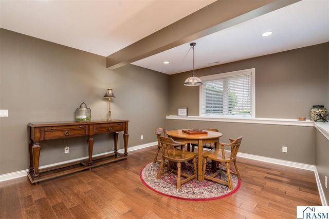 233 Woodhill Court, Mankato, MN 56001