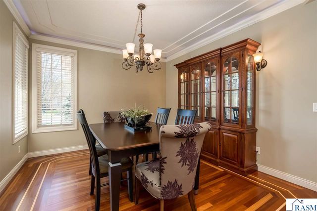 233 Woodhill Court, Mankato, MN 56001