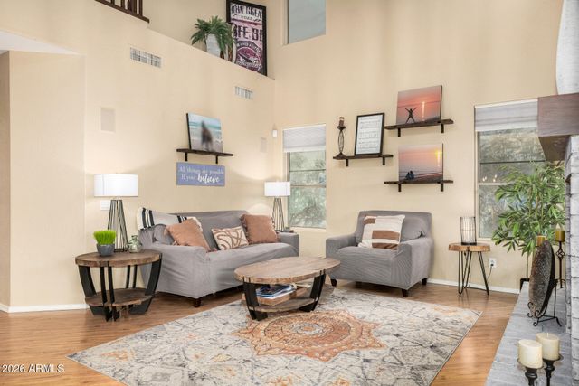 6042 W RUNNING DEER Trail, Phoenix, AZ 85083