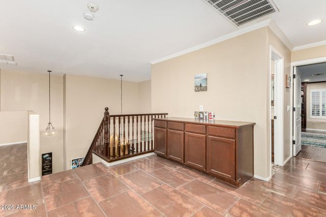 6042 W RUNNING DEER Trail, Phoenix, AZ 85083