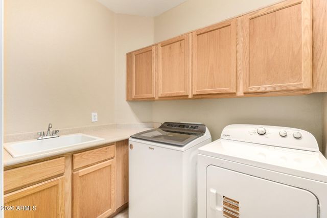 6042 W RUNNING DEER Trail, Phoenix, AZ 85083