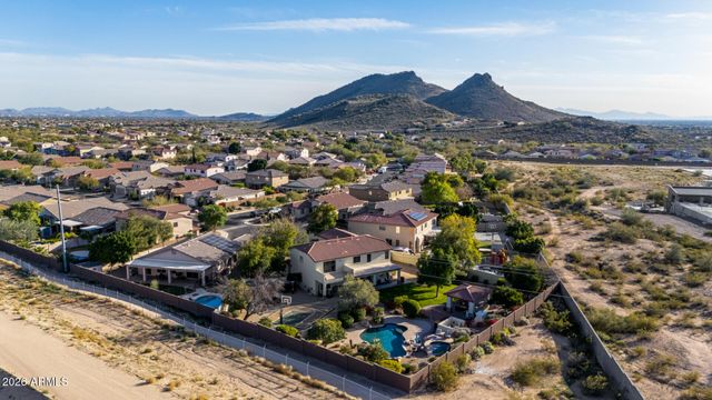 6042 W RUNNING DEER Trail, Phoenix, AZ 85083