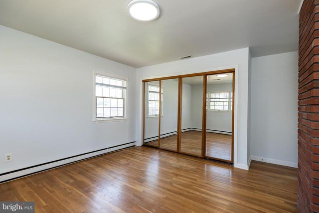 2127 BARR RD, Wilmington, DE 19808