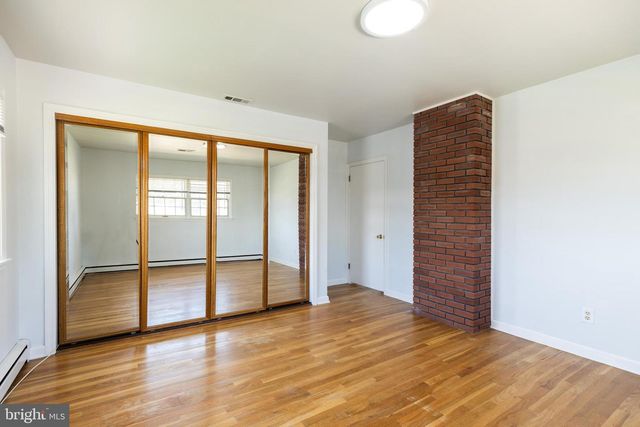 2127 BARR RD, Wilmington, DE 19808