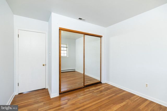 2127 BARR RD, Wilmington, DE 19808
