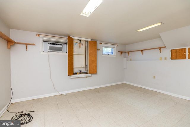 2127 BARR RD, Wilmington, DE 19808
