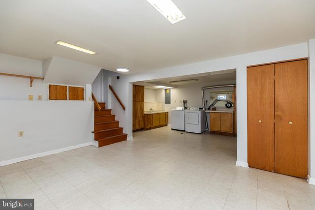 2127 BARR RD, Wilmington, DE 19808