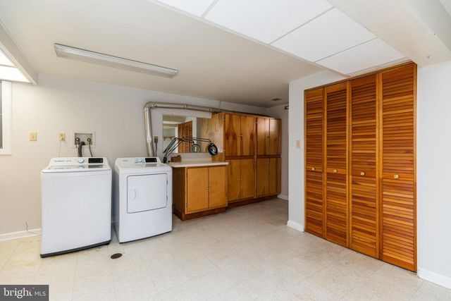 2127 BARR RD, Wilmington, DE 19808