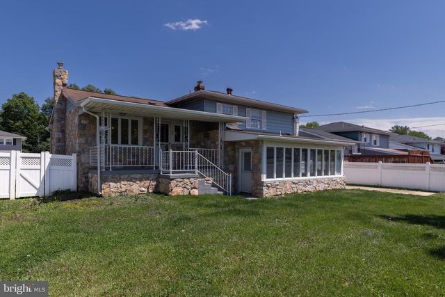 2127 BARR RD, Wilmington, DE 19808