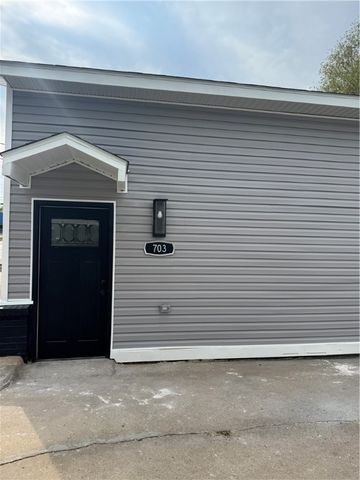 703 W Oak, Rogers, AR 72756