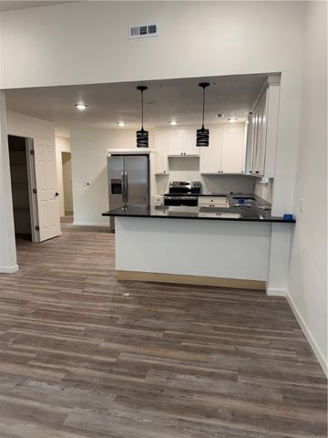 703 W Oak, Rogers, AR 72756