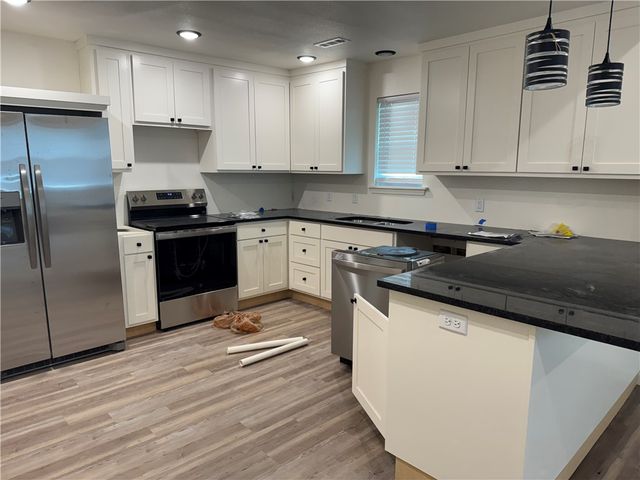 703 W Oak, Rogers, AR 72756