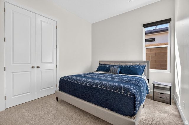 111 N BLACK AVE, Washington, UT 84780