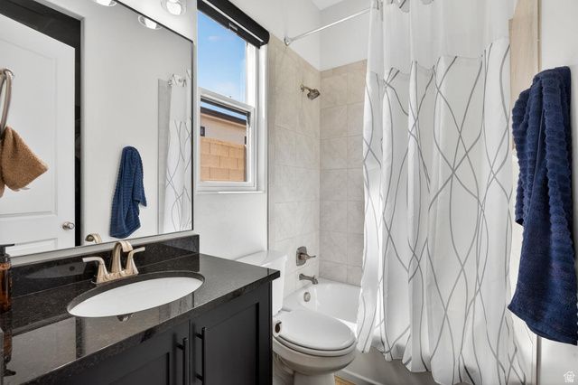 111 N BLACK AVE, Washington, UT 84780