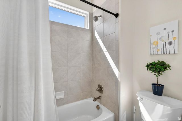 111 N BLACK AVE, Washington, UT 84780