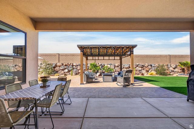 111 N BLACK AVE, Washington, UT 84780