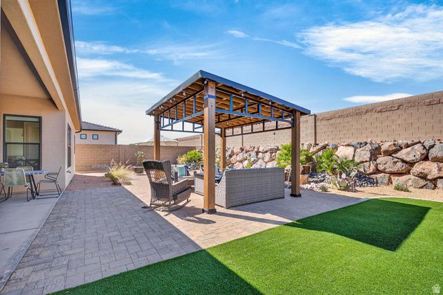 111 N BLACK AVE, Washington, UT 84780