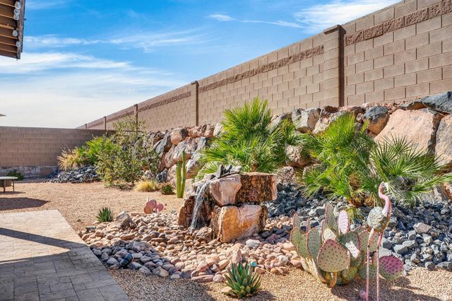 111 N BLACK AVE, Washington, UT 84780