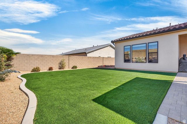 111 N BLACK AVE, Washington, UT 84780