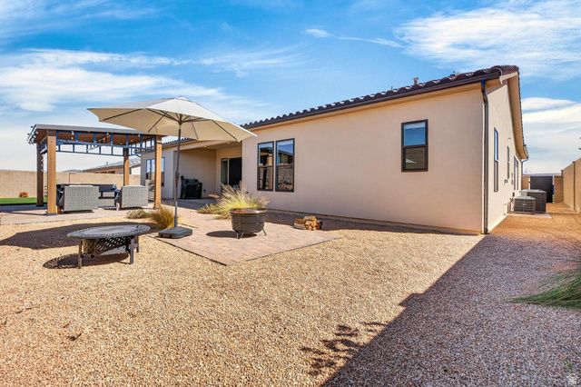 111 N BLACK AVE, Washington, UT 84780