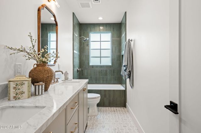 3802 E CAMPBELL Avenue, Phoenix, AZ 85018