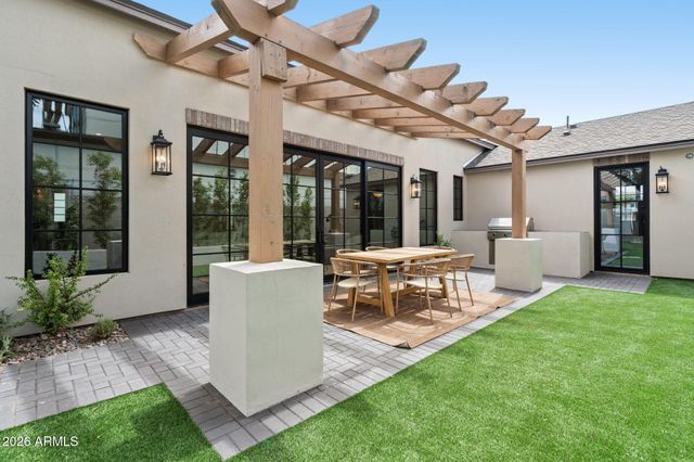 3802 E CAMPBELL Avenue, Phoenix, AZ 85018