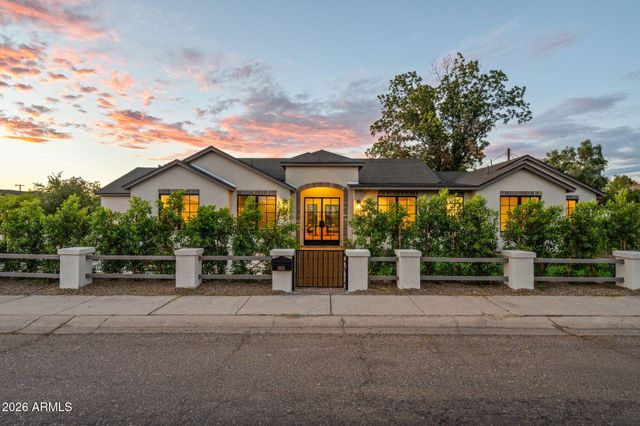 3802 E CAMPBELL Avenue, Phoenix, AZ 85018