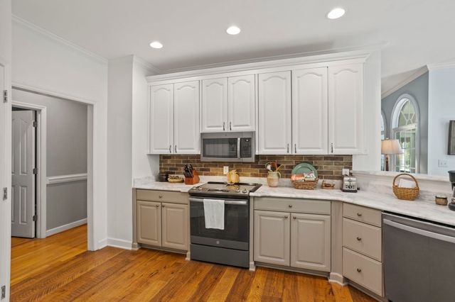 2222 Landrum Mill Road, Campobello, SC 29322