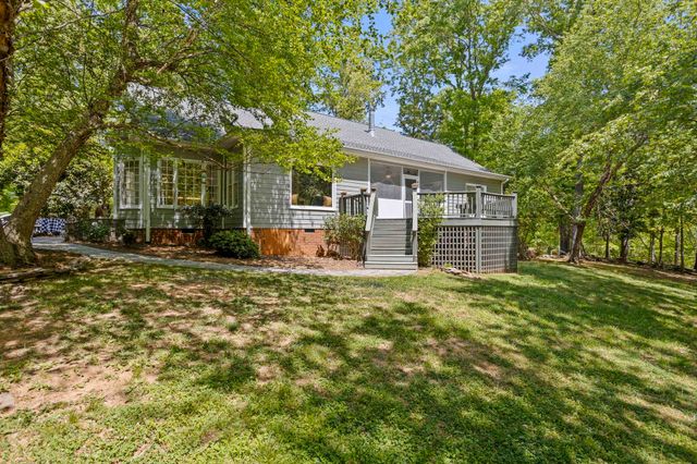 2222 Landrum Mill Road, Campobello, SC 29322