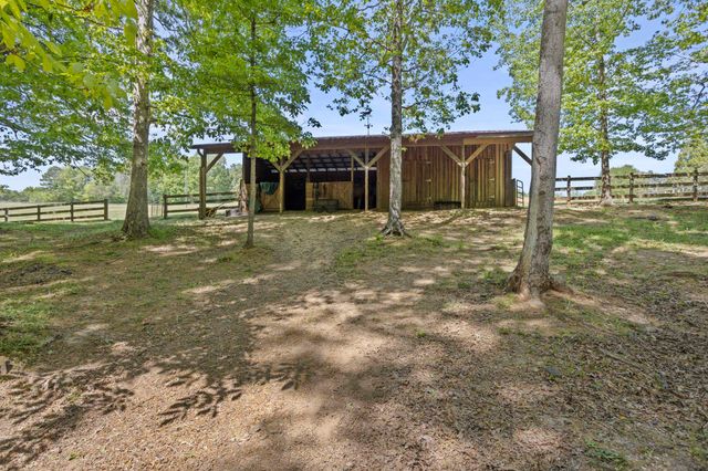 2222 Landrum Mill Road, Campobello, SC 29322