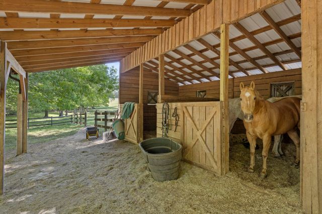 2222 Landrum Mill Road, Campobello, SC 29322