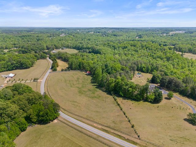 2222 Landrum Mill Road, Campobello, SC 29322