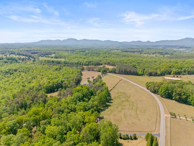 2222 Landrum Mill Road, Campobello, SC 29322