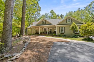 2222 Landrum Mill Road, Campobello, SC 29322