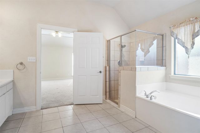 756 Trails End Circle, Hurst, TX 76054