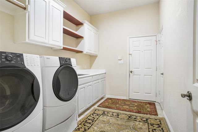 756 Trails End Circle, Hurst, TX 76054