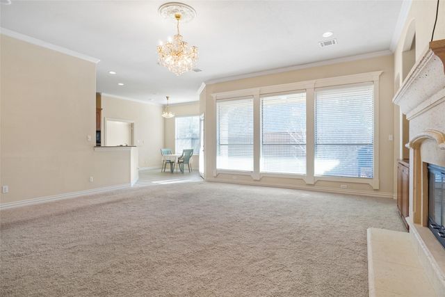 756 Trails End Circle, Hurst, TX 76054