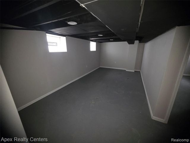 6444 Coleman Street, Dearborn, MI 48126