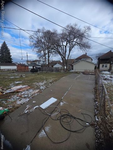 6444 Coleman Street, Dearborn, MI 48126