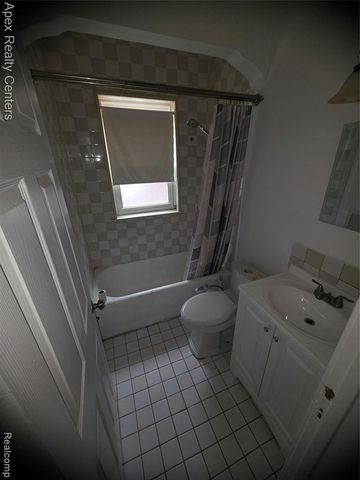 6444 Coleman Street, Dearborn, MI 48126