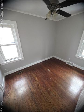 6444 Coleman Street, Dearborn, MI 48126