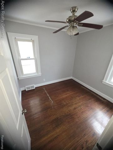 6444 Coleman Street, Dearborn, MI 48126