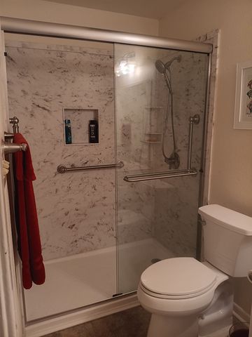 1965 West Lane, Kerrville, TX 78028