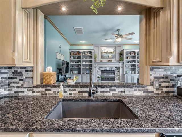 4612 NW 160th Terrace, Edmond, OK 73013